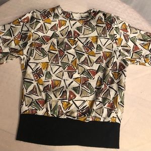 Vintage Peters & Ashley short-sleeve top. Size 16